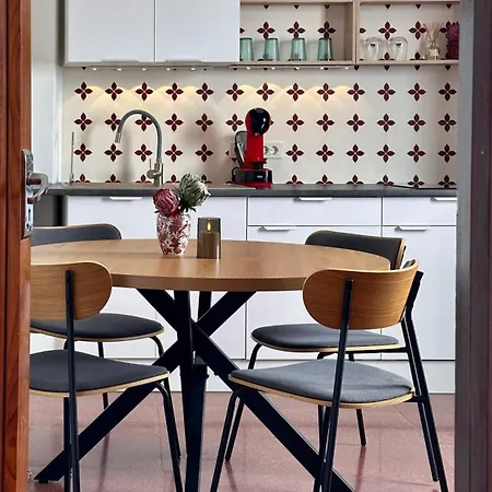 Casco Antiguo * غيا ذي إسورا