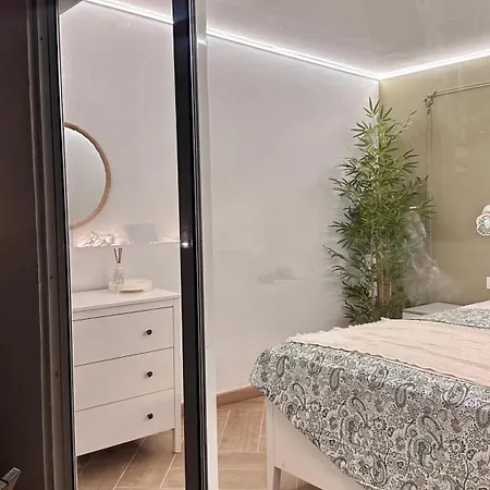 Casco Antiguo شقة